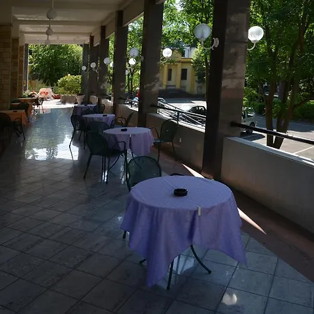 Hotel Salus 3*