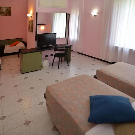 Hotel Salus 3*